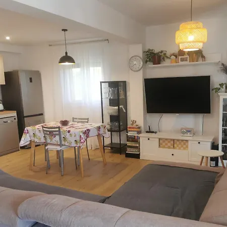 Apartamento Tonka 1 *